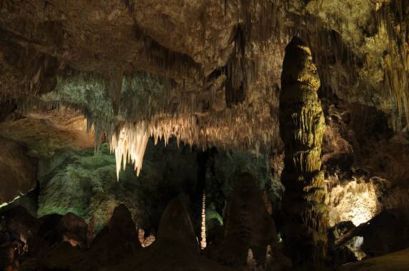 Formações no salão principal da caverna em Carlsbad Caverns National Park, no sul do Novo México, nos Estados Unidos